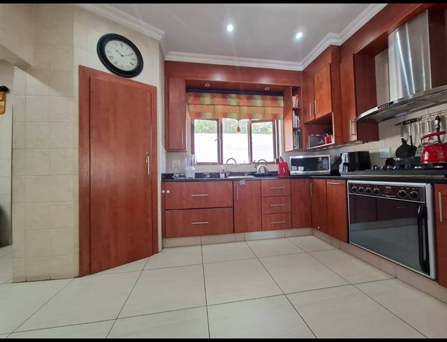 3 BEDROOM HOUSE TO LET IN MONTANA